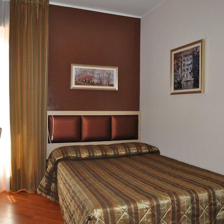 Dulcinea Hotel Muggia Exterior foto