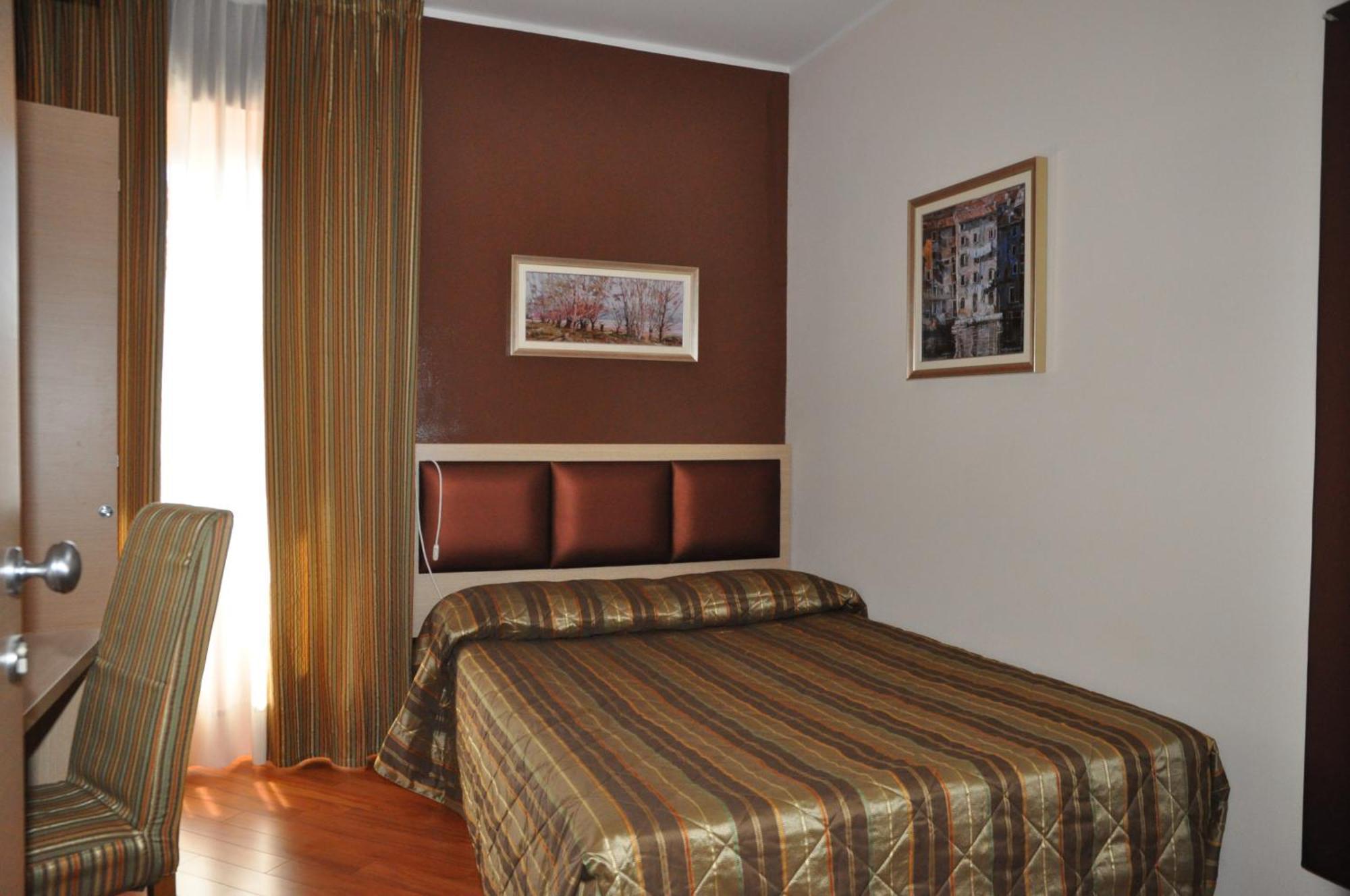 Dulcinea Hotel Muggia Exterior foto